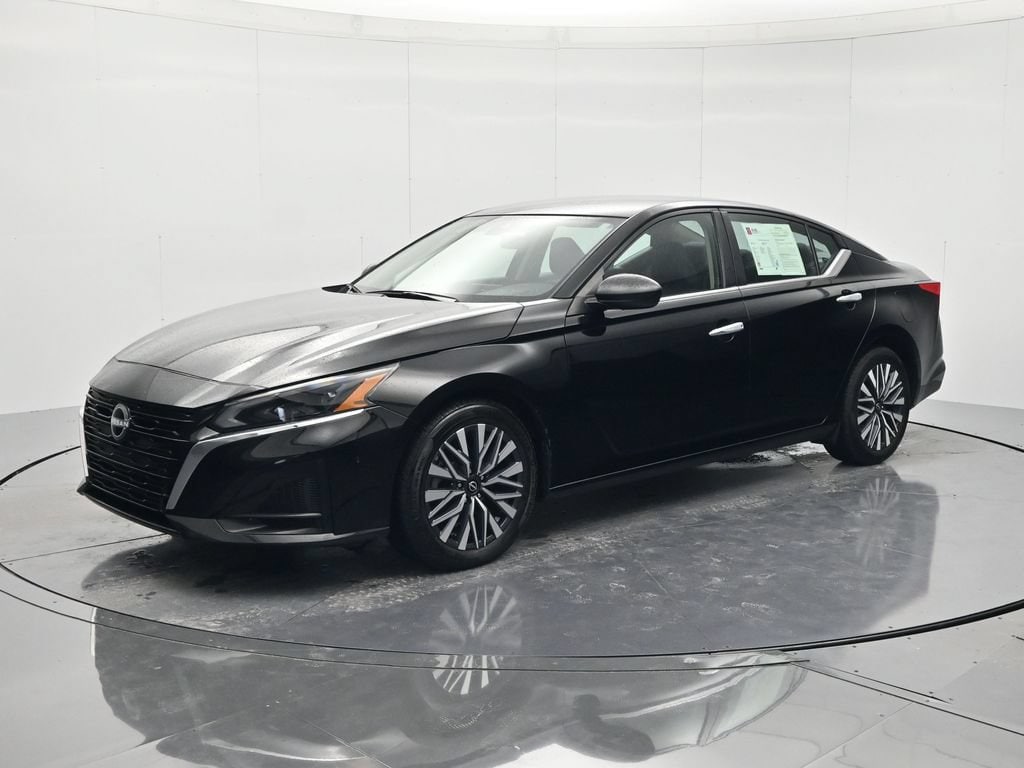2025 Nissan Altima