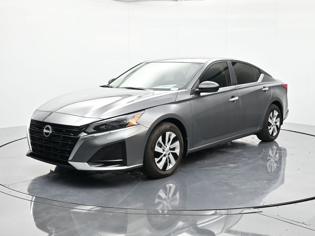 2025 Nissan Altima Sedan 