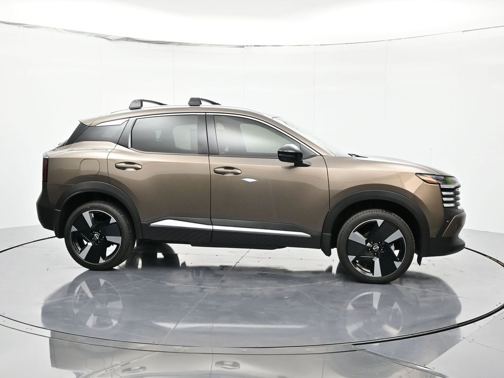 New 2026 Nissan Kicks SR SUV