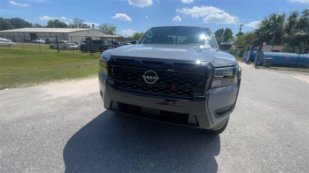 2026 Nissan Frontier SV photo 2