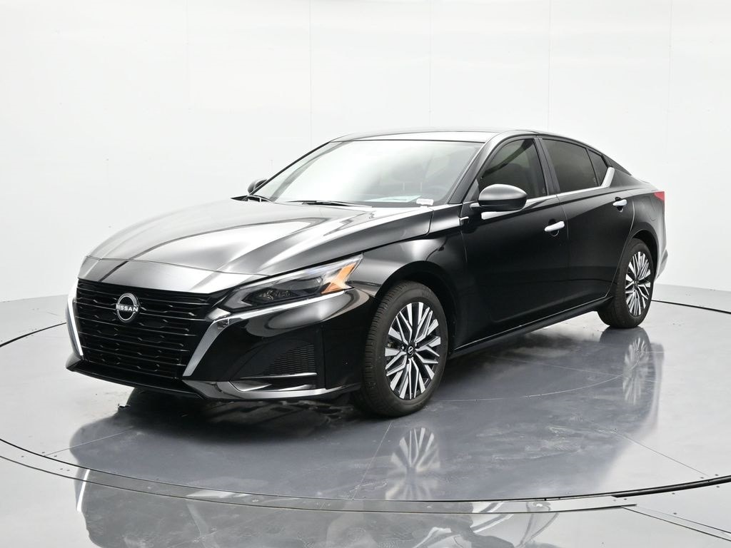 2025 Nissan Altima Sedan 