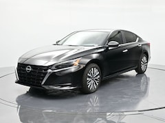 2025 Nissan Altima SV Sedan