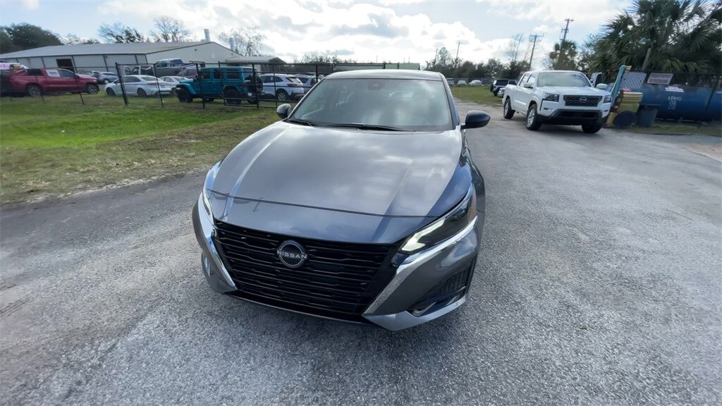 2025 Nissan Altima S photo 3
