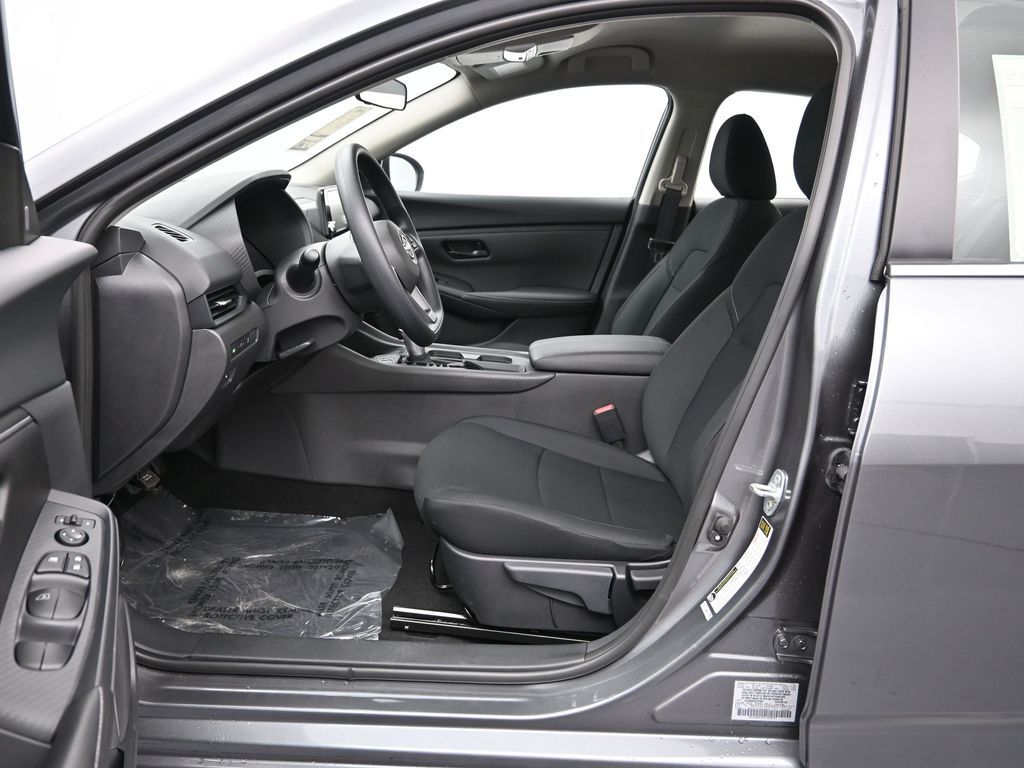 2025 Nissan Sentra S - Photo 14