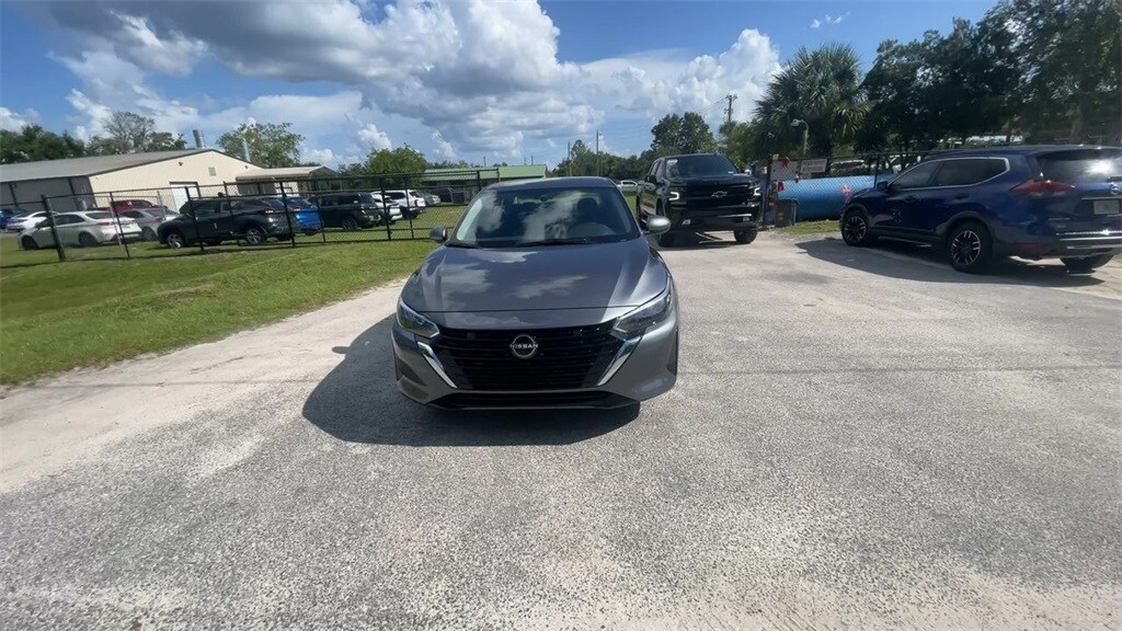 2025 Nissan Sentra S photo 3