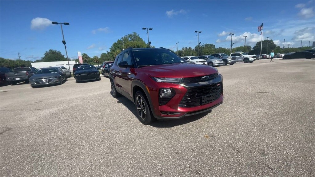 2023 Chevrolet Trailblazer RS photo 2