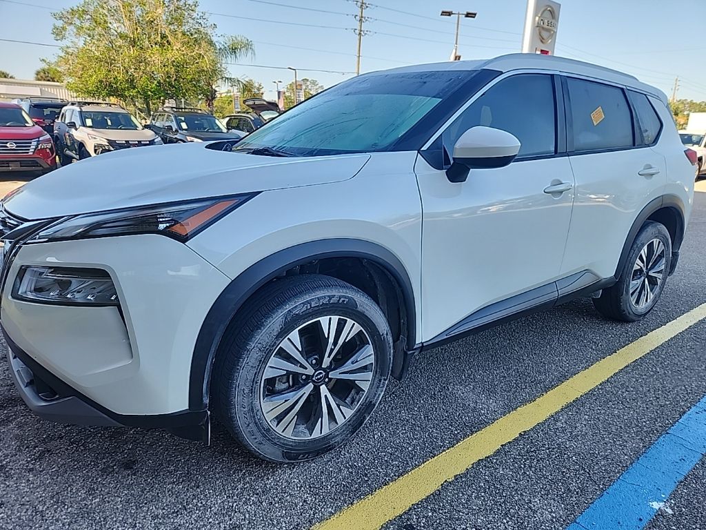 2023 Nissan Rogue SV FWD's photo