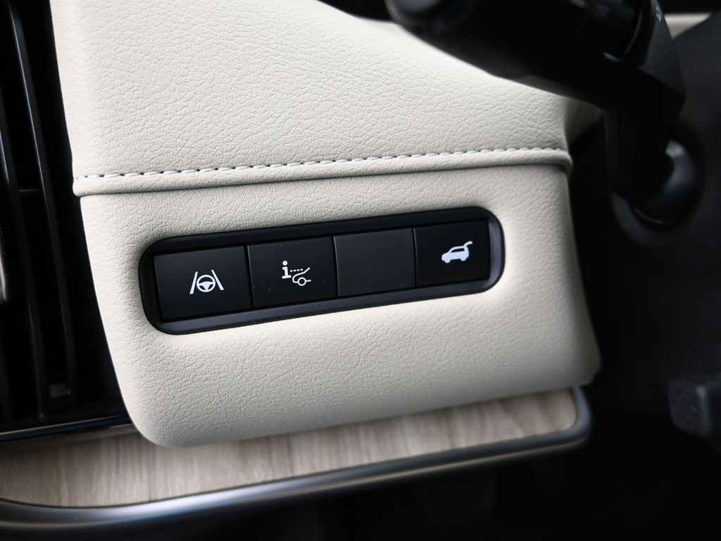 2025 Nissan Armada Platinum - Photo 14