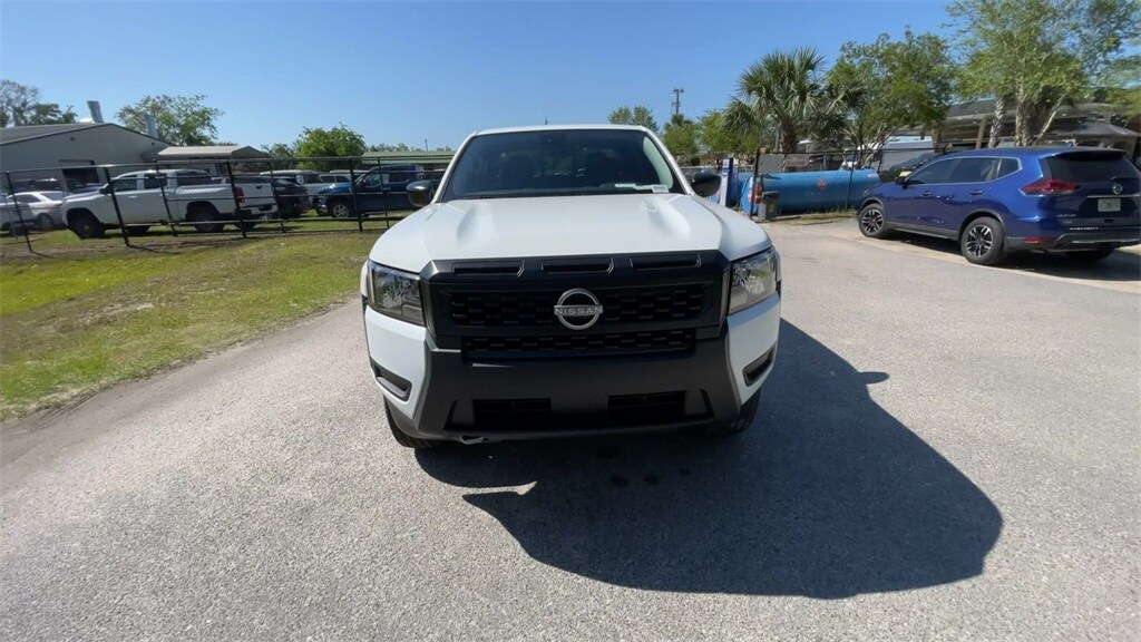 2025 Nissan Frontier S photo 3