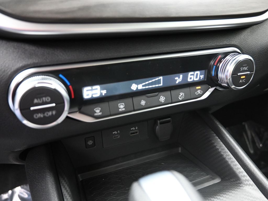 2025 Nissan Altima SV - Photo 18