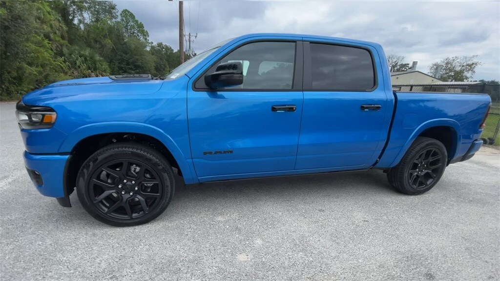 2026 Ram 1500 Laramie photo 3