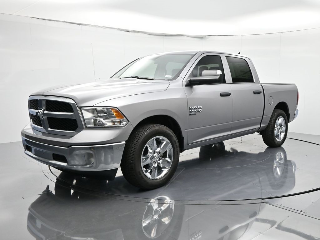 New 2024 Ram 1500 Classic TRADESMAN CREW CAB 4X2 5'7 BOX Pickup