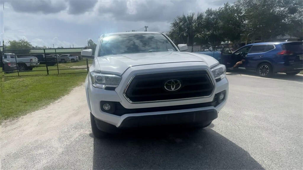 2023 Toyota Tacoma SR5 V6 photo 2