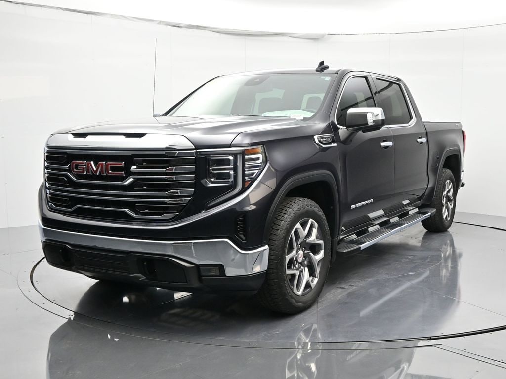 2023 GMC Sierra 1500 SLT's photo