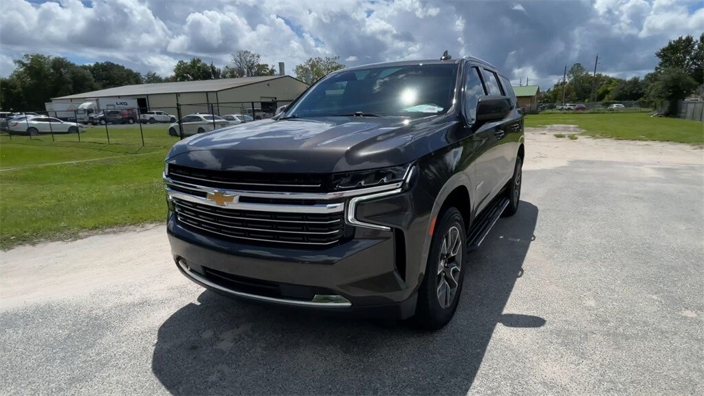 2021 Chevrolet Tahoe LT photo 3
