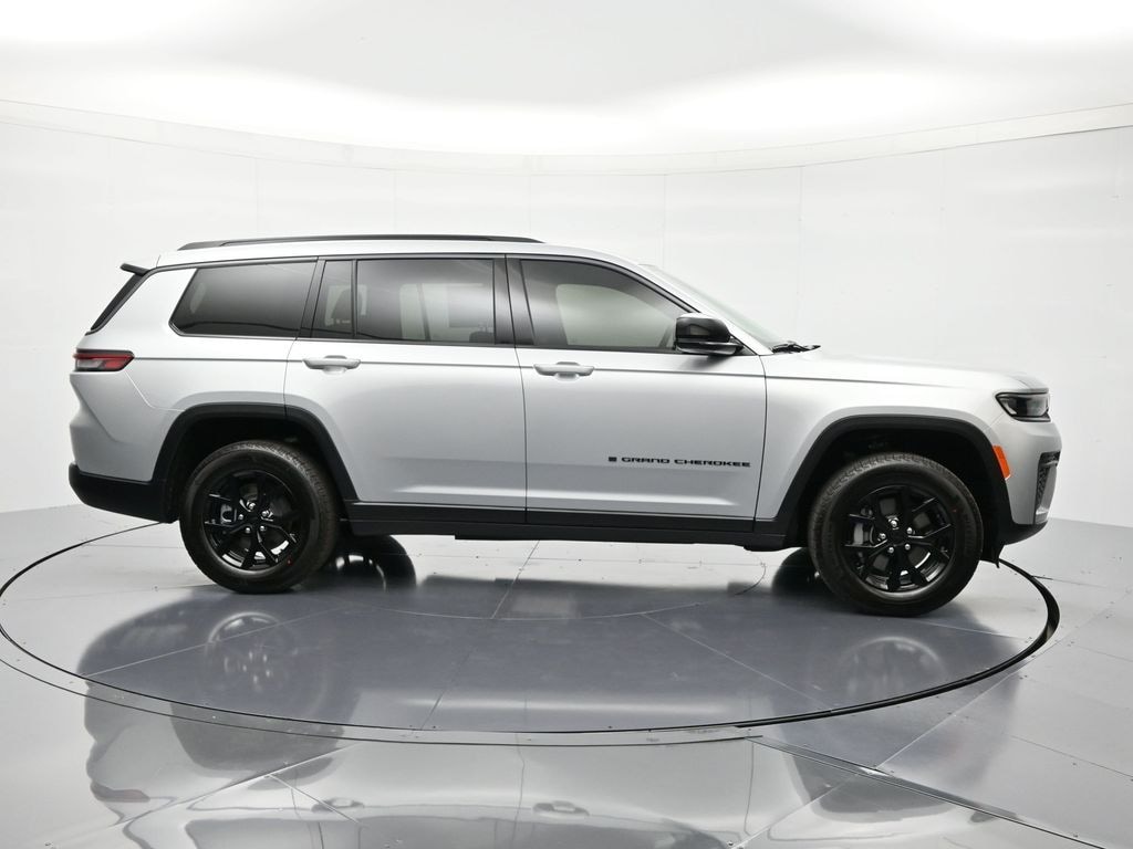 New 2026 Jeep Grand Cherokee L LAREDO ALTITUDE 4X4 Sport Utility