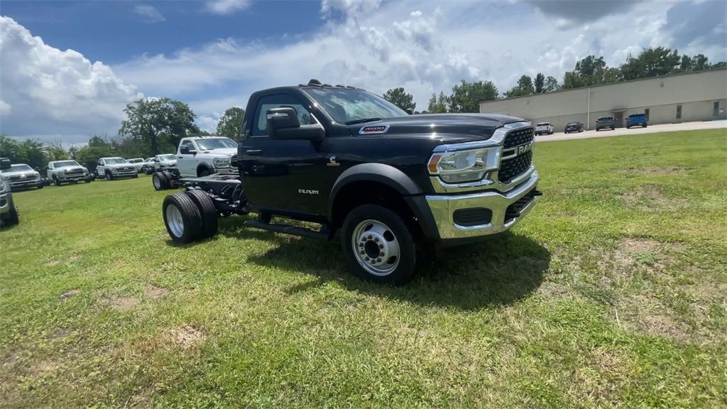 New 2023 Ram 4500 Chassis Cab 4500 SLT CHASSIS REGULAR CAB 4X2 60' CA Pickup