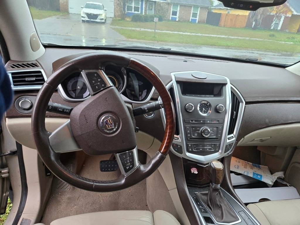 Used 2010 CADILLAC SRX SUV
