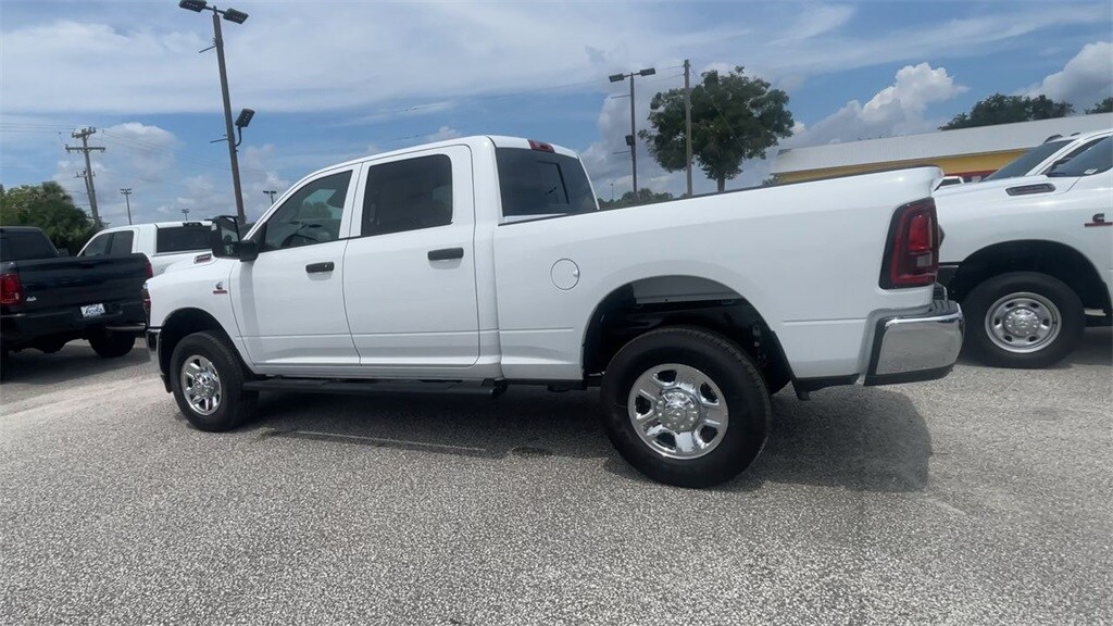 2026 Ram 2500 Tradesman photo 4