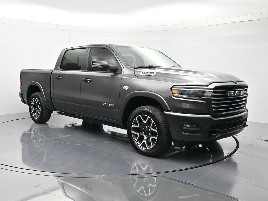 New 2026 Ram 1500 LARAMIE CREW CAB 4X4 5'7 BOX Pickup