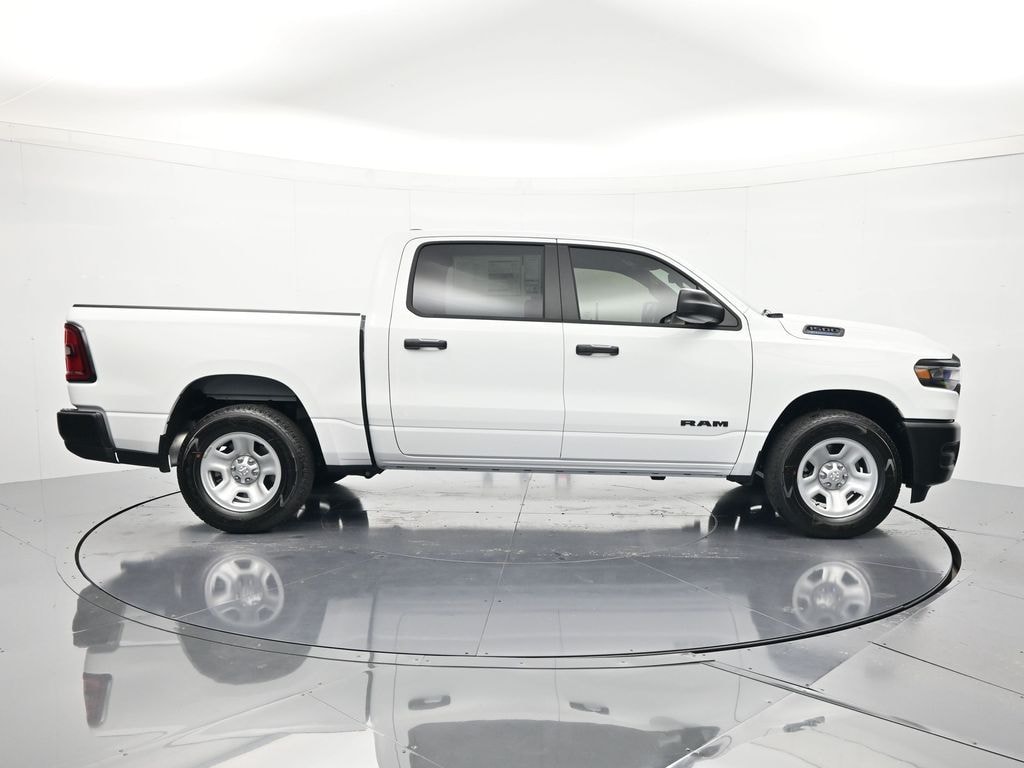 New 2026 Ram 1500 TRADESMAN CREW CAB 4X2 5'7 BOX Pickup