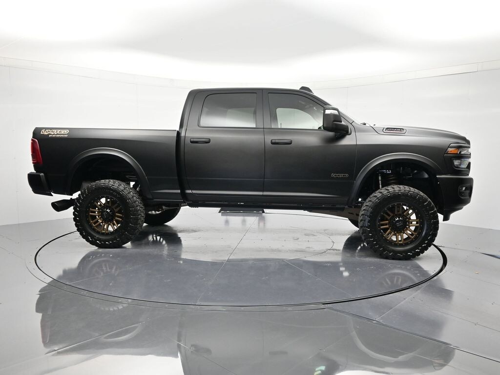 New 2026 Ram 2500 BIG HORN CREW CAB 4X4 6'4 BOX Pickup