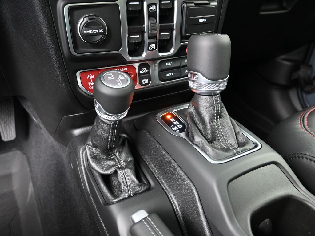2025 Jeep Wrangler 4-Door Rubicon X - Photo 18