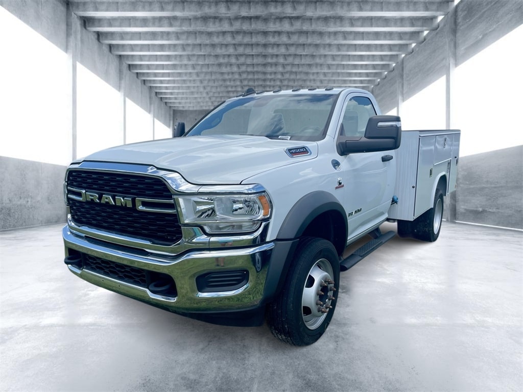 New 2023 Ram 4500 Chassis Cab 4500 SLT CHASSIS REGULAR CAB 4X2 60' CA Pickup