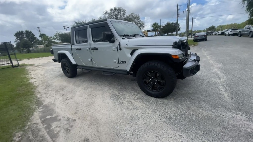 Used 2022 Jeep Gladiator Sport Truck Crew Cab
