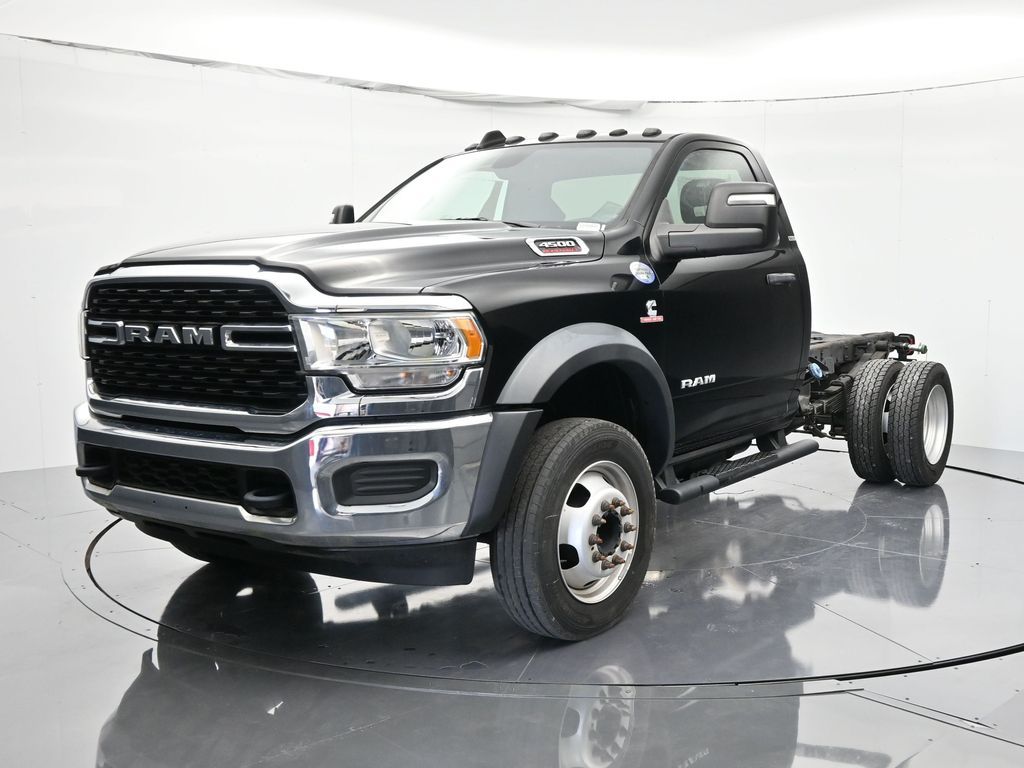 2023 RAM 4500 SLT Regular Cab SWB DRW 145" WB's photo