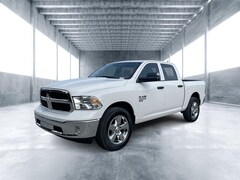 2024 Ram 1500 Classic TRADESMAN CREW CAB 4X2 5'7 BOX Pickup