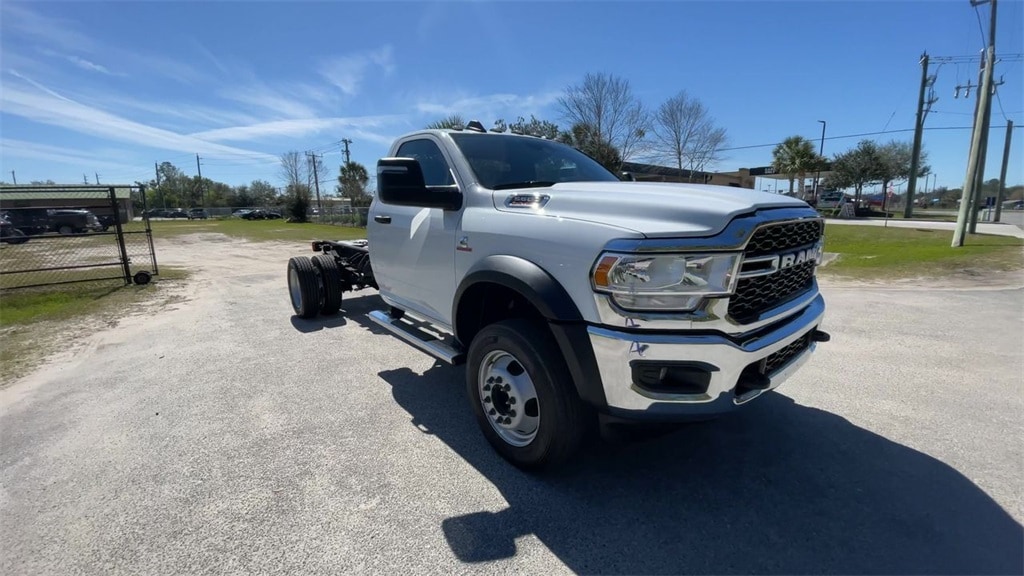 New 2024 Ram 5500 Chassis Cab 5500 TRADESMAN CHASSIS REGULAR CAB 4X4 84' CA Pickup