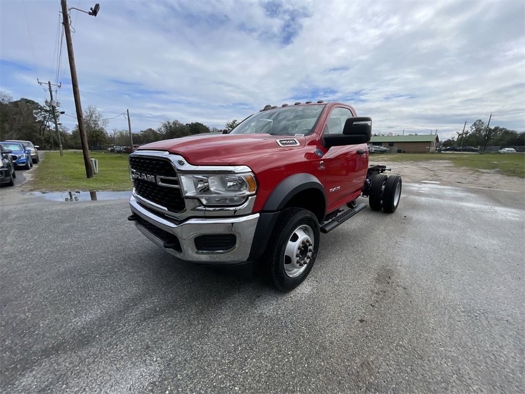 New 2023 Ram 4500 Chassis Cab 4500 SLT CHASSIS REGULAR CAB 4X2 60' CA Pickup
