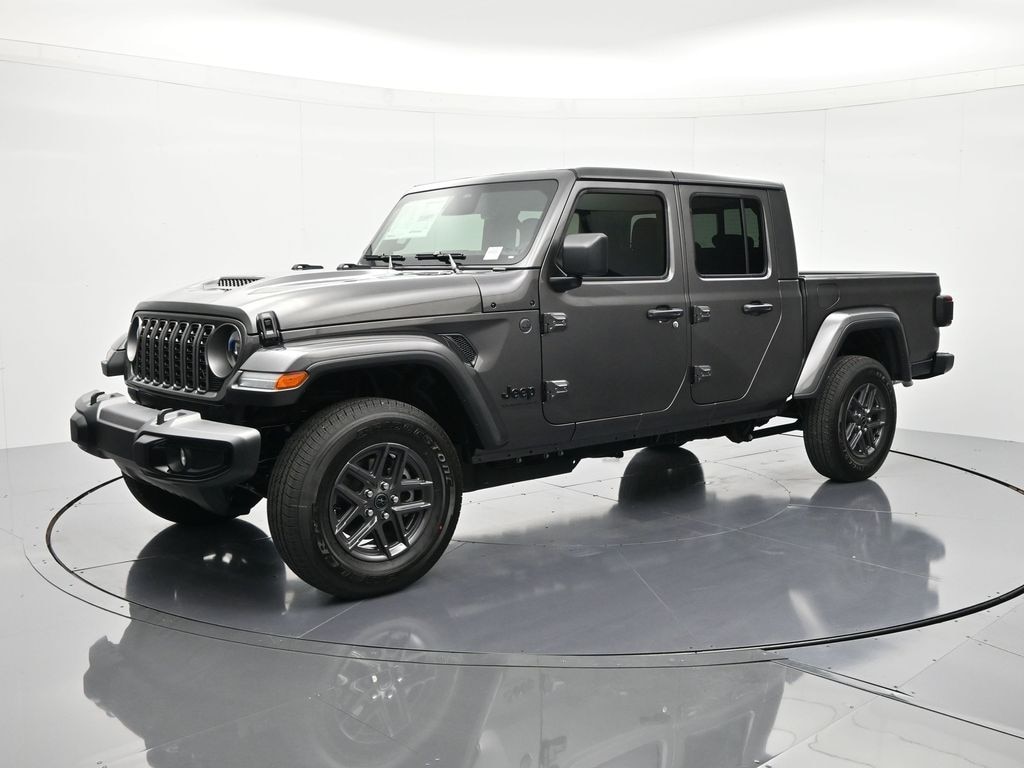 New 2026 Jeep Gladiator SPORT S 4X4 Pickup