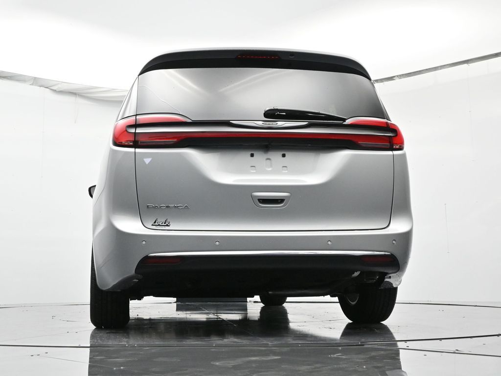 2026 Chrysler Pacifica Select - Photo 38