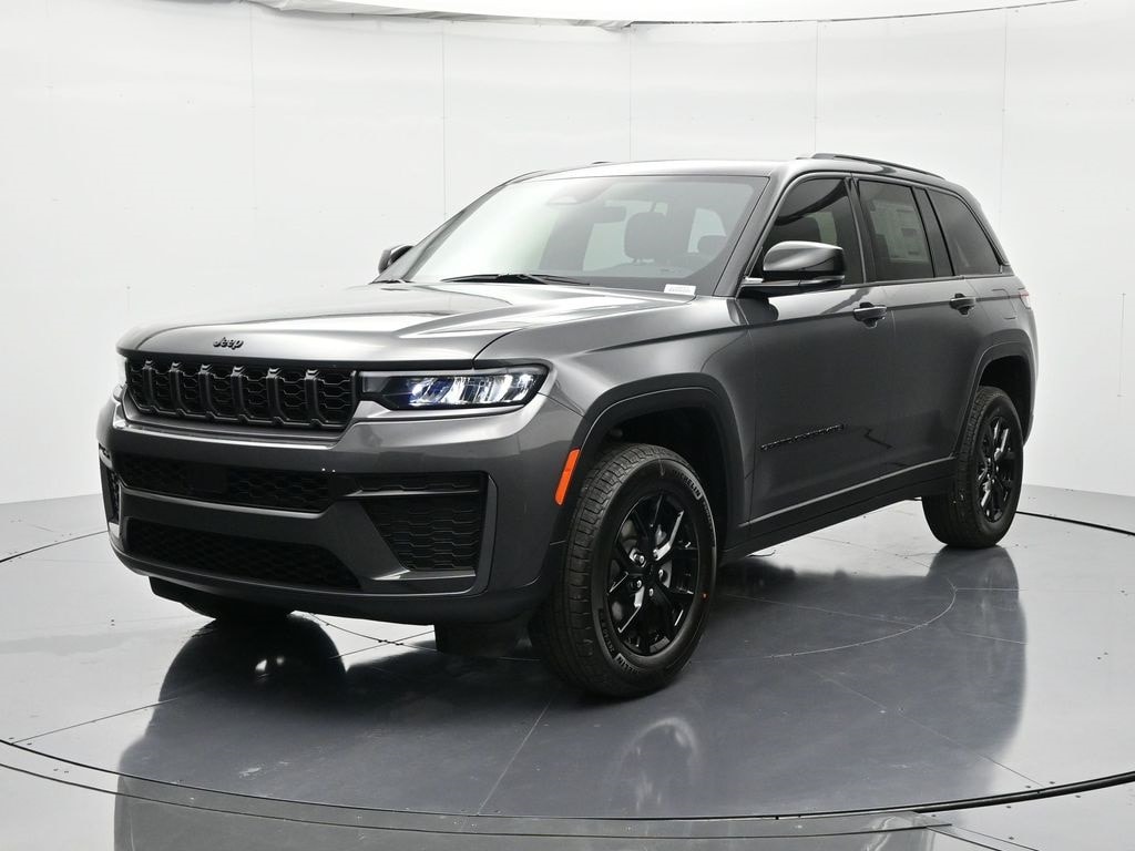 2026 Jeep Grand Cherokee Altitude's photo