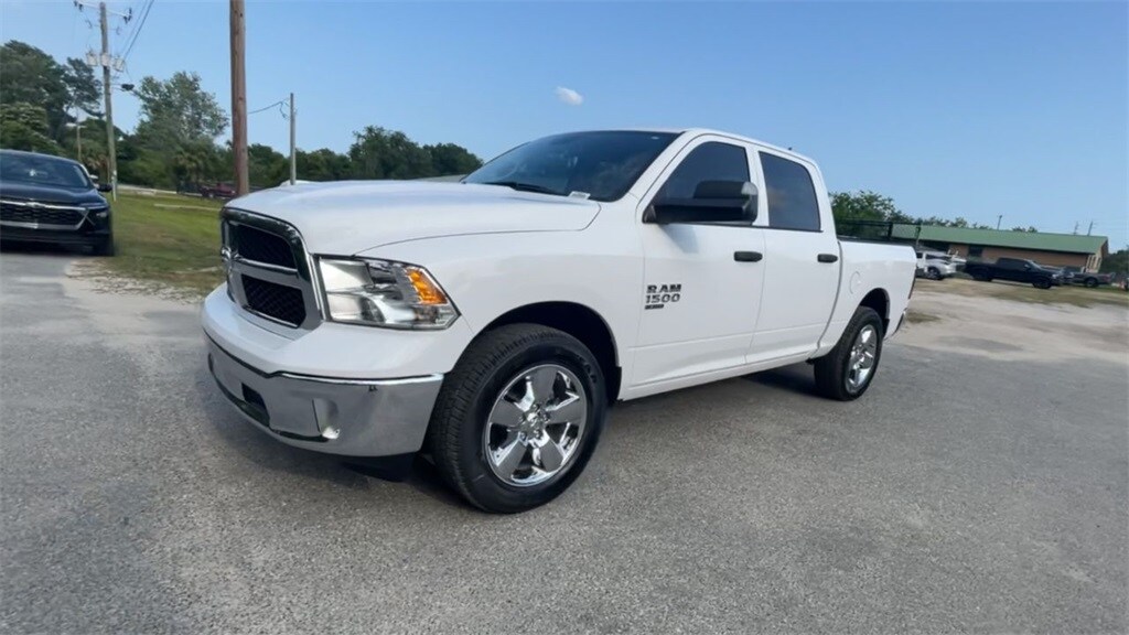 New 2024 Ram 1500 Classic TRADESMAN CREW CAB 4X2 5'7 BOX Pickup