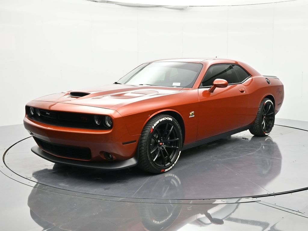 2023 Dodge Challenger R/T's photo