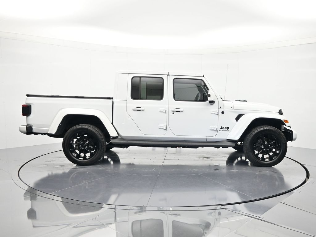Used 2021 Jeep Gladiator Overland Truck Crew Cab