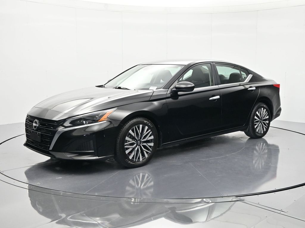 2023 Nissan Altima Sedan 