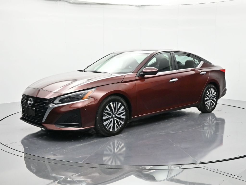 2023 Nissan Altima SV
