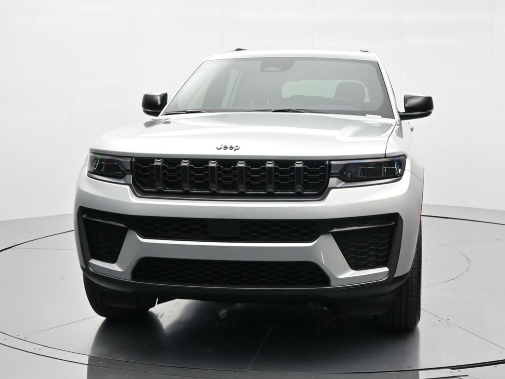 New 2026 Jeep Grand Cherokee L LAREDO ALTITUDE 4X4 Sport Utility