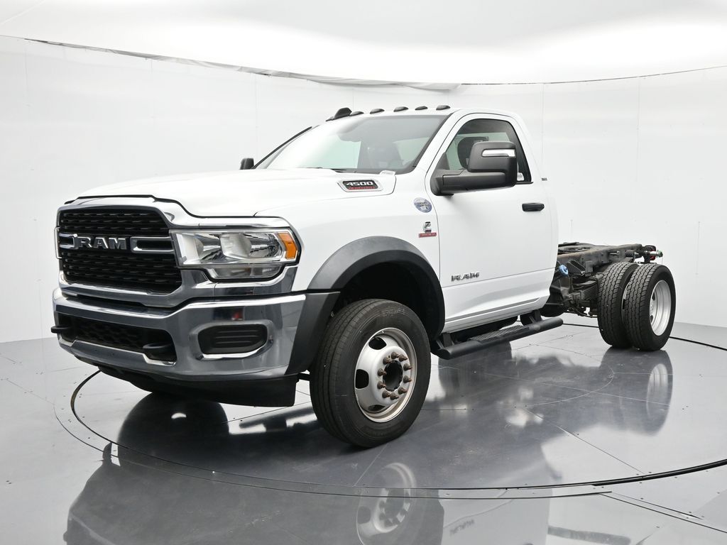 2023 RAM 4500 SLT Regular Cab SWB DRW 145" WB's photo