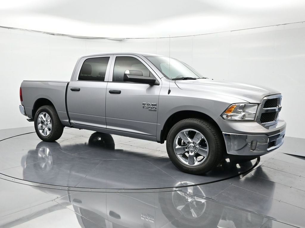 New 2024 Ram 1500 Classic TRADESMAN CREW CAB 4X2 5'7 BOX Pickup