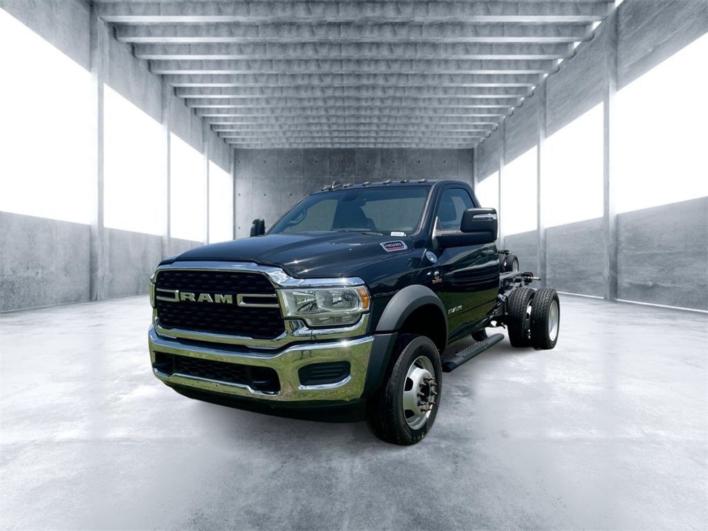 New 2023 Ram 4500 Chassis Cab 4500 SLT CHASSIS REGULAR CAB 4X2 60' CA Pickup