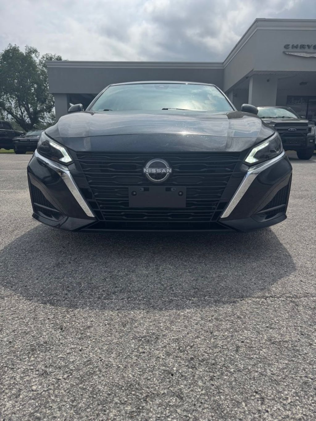 Used 2023 Nissan Altima 2.5 SV Sedan