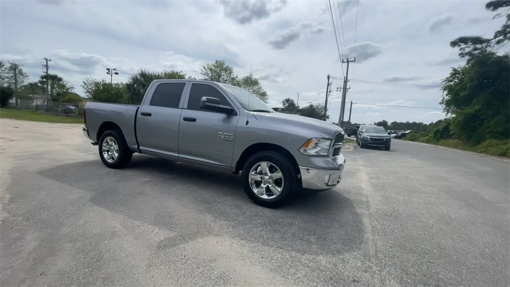 New 2024 Ram 1500 Classic TRADESMAN CREW CAB 4X2 5'7 BOX Pickup