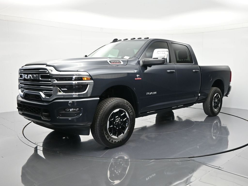 New 2026 Ram 3500 LARAMIE CREW CAB 4X4 6'4 BOX Pickup