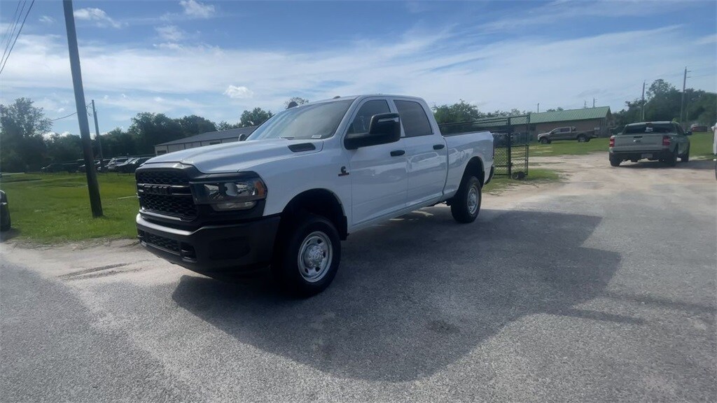 2024 Ram 2500 Tradesman photo 4