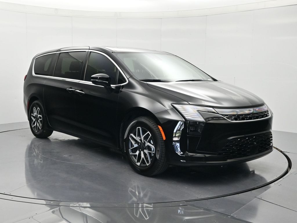 New 2027 Chrysler Pacifica LIMITED Passenger Van